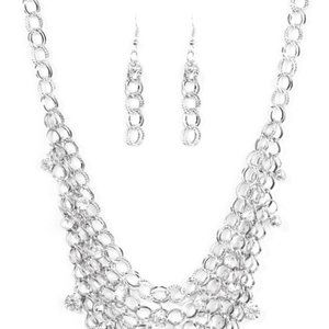 Paparazzi Fishing for Compliments necklace set